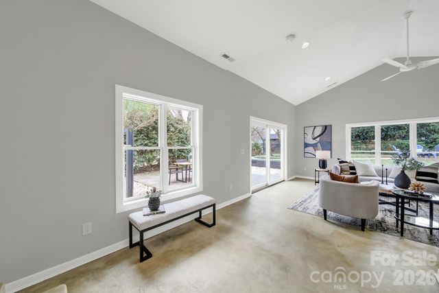 5001 White Oak Road, Charlotte, NC 28210