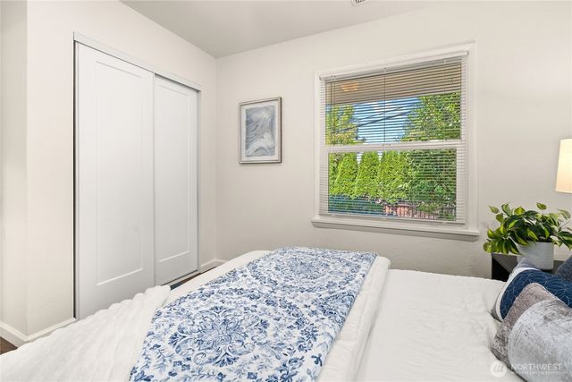 3922 214th Street SW, Mountlake Terrace, WA 98043