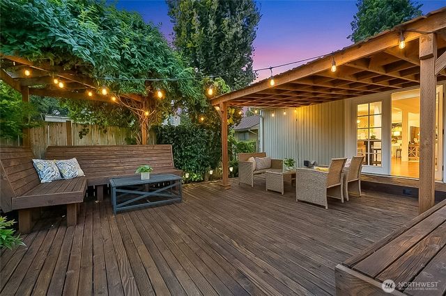 3922 214th Street SW, Mountlake Terrace, WA 98043