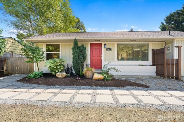 3922 214th Street SW, Mountlake Terrace, WA 98043