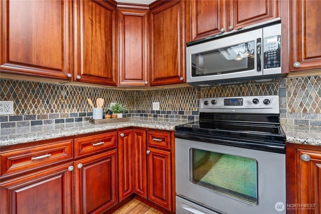 3922 214th Street SW, Mountlake Terrace, WA 98043