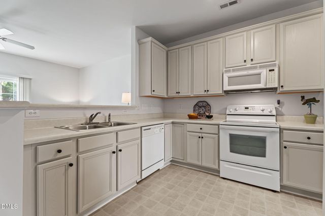 2722 Willow Pines Place, Raleigh, NC 27614