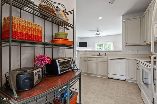 2722 Willow Pines Place, Raleigh, NC 27614