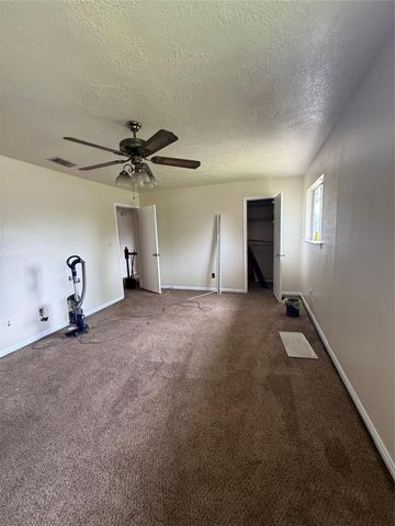 414 Dogwood Street, Lake Jackson, TX 77566
