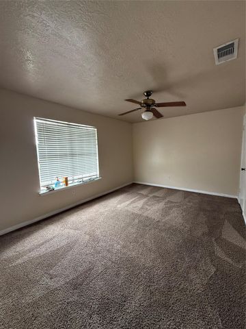 414 Dogwood Street, Lake Jackson, TX 77566