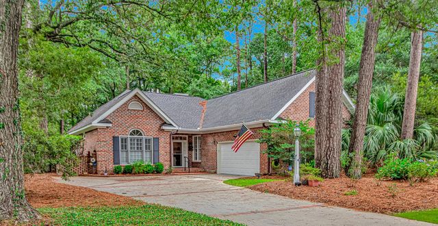 358 Doral Dr., Pawleys Island, SC 29585