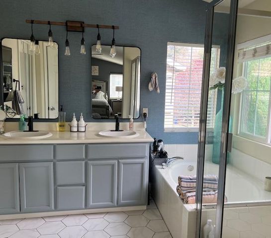 2646 2646 Ozark Dr, Tracy, CA 95304