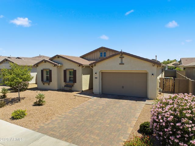 1083 E HOLLAND PARK Drive, Gilbert, AZ 85297