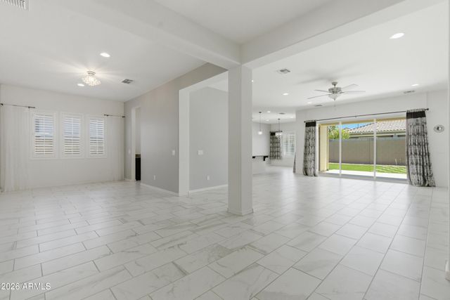 1083 E HOLLAND PARK Drive, Gilbert, AZ 85297
