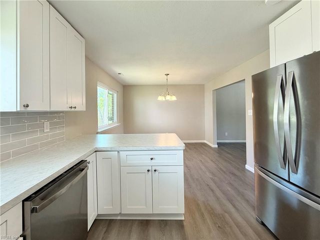 3900 Edinburgh DR, Virginia Beach, VA 23452