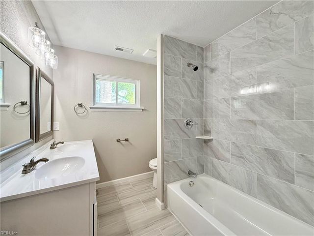 3900 Edinburgh DR, Virginia Beach, VA 23452