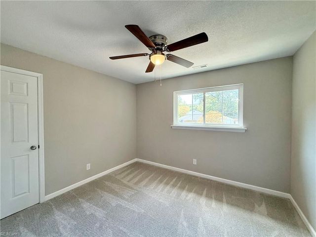 3900 Edinburgh DR, Virginia Beach, VA 23452