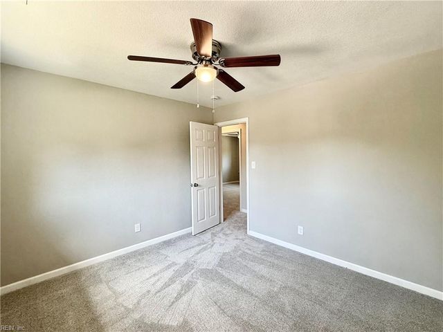 3900 Edinburgh DR, Virginia Beach, VA 23452