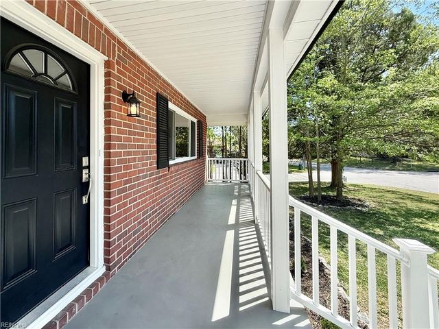 3900 Edinburgh DR, Virginia Beach, VA 23452