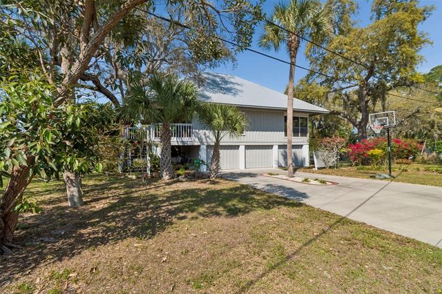 600 N MAYO STREET, Crystal Beach, FL 34681