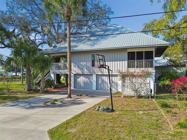 600 N MAYO STREET, Crystal Beach, FL 34681