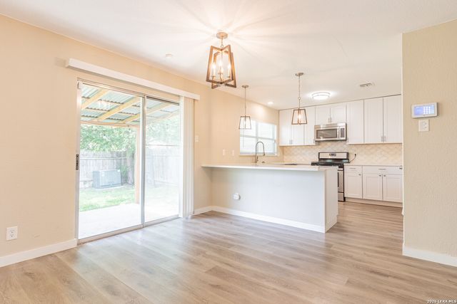 1366 BAYOU DR, San Antonio, TX 78245