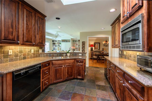 6016 Del Norte Lane, Dallas, TX 75225
