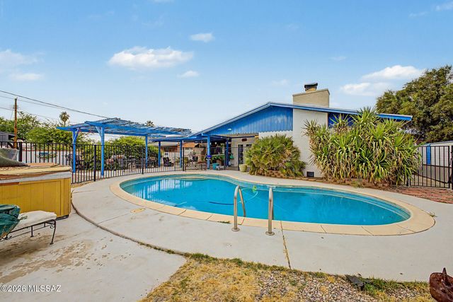 1172 E Allen Road, Tucson, AZ 85719