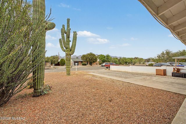 1172 E Allen Road, Tucson, AZ 85719