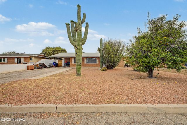 1172 E Allen Road, Tucson, AZ 85719
