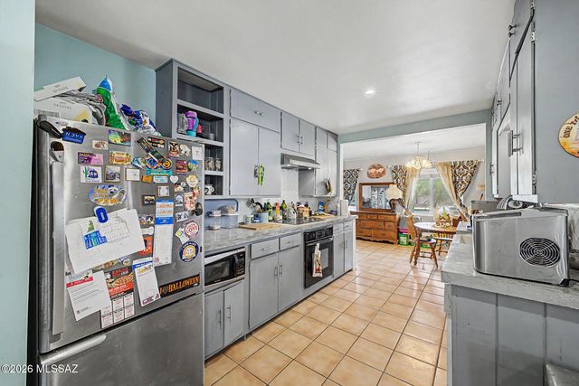 1172 E Allen Road, Tucson, AZ 85719