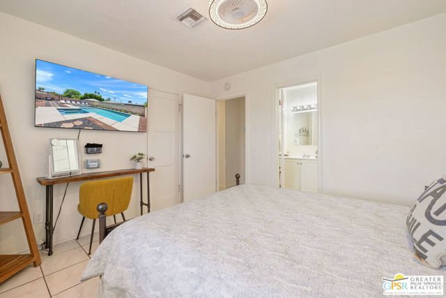 628 S Mountain View Drive, Palm Springs, CA 92264