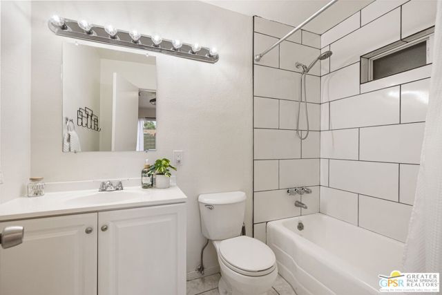 628 S Mountain View Drive, Palm Springs, CA 92264