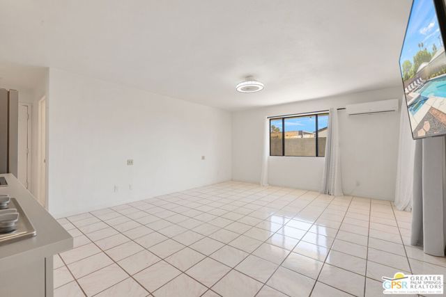 628 S Mountain View Drive, Palm Springs, CA 92264