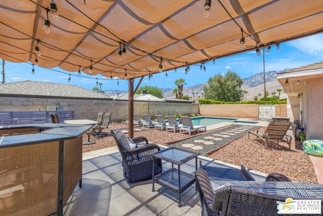 628 S Mountain View Drive, Palm Springs, CA 92264