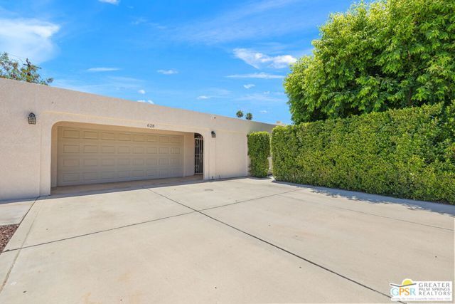 628 S Mountain View Drive, Palm Springs, CA 92264