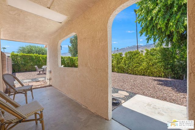 628 S Mountain View Drive, Palm Springs, CA 92264