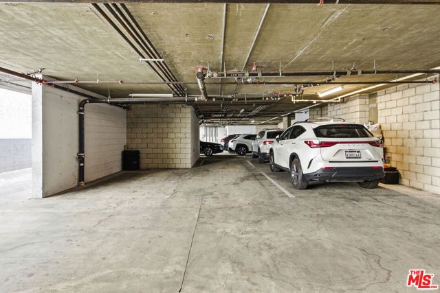 8827 Van Nuys Boulevard 103, Panorama City (los Angeles), CA 91402