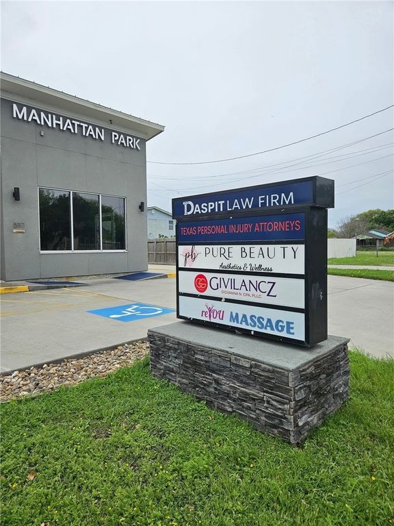 5117 Williams Dr, Corpus Christi, TX 78411 — exterior