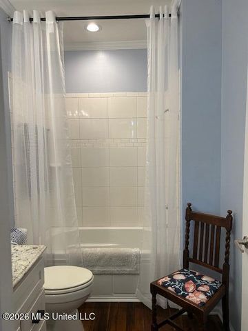 1515 E Beach Boulevard, 212, Pass Christian, MS 39571