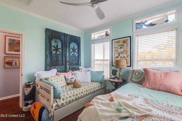 1515 E Beach Boulevard, 212, Pass Christian, MS 39571