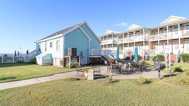 1515 E Beach Boulevard, 212, Pass Christian, MS 39571