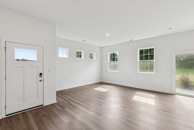 6493 Juniper Drive, Wonder Lake, IL 60097