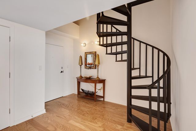 66 Monroe Ave Apt 1004, Memphis, TN 38103