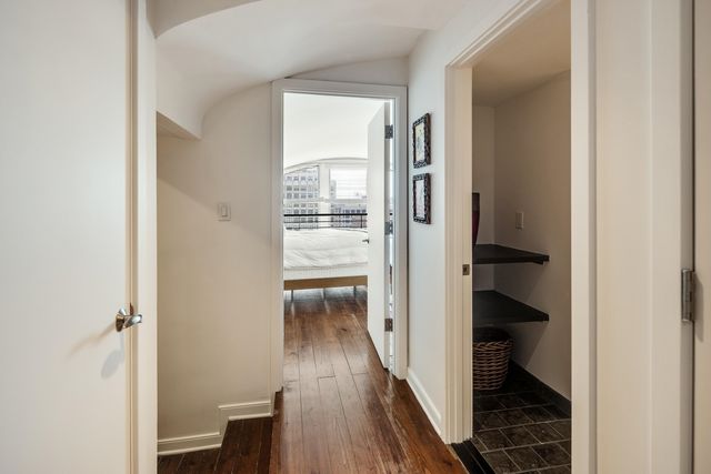 66 Monroe Ave Apt 1004, Memphis, TN 38103