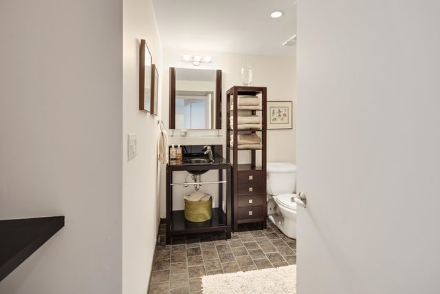 66 Monroe Ave Apt 1004, Memphis, TN 38103