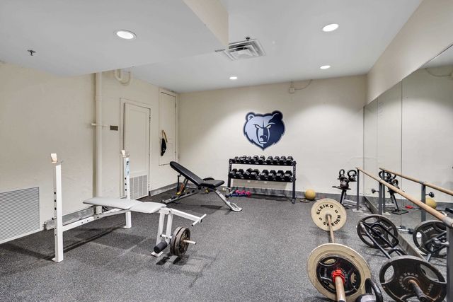 66 Monroe Ave Apt 1004, Memphis, TN 38103