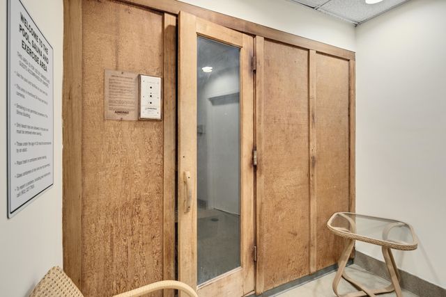 66 Monroe Ave Apt 1004, Memphis, TN 38103