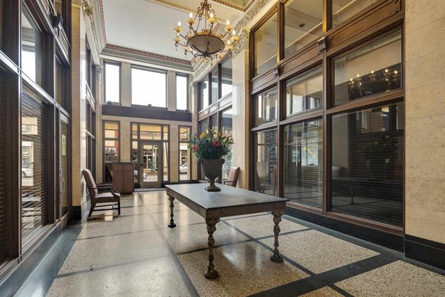 66 Monroe Ave Apt 1004, Memphis, TN 38103