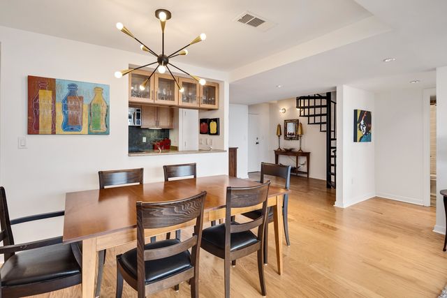 66 Monroe Ave Apt 1004, Memphis, TN 38103