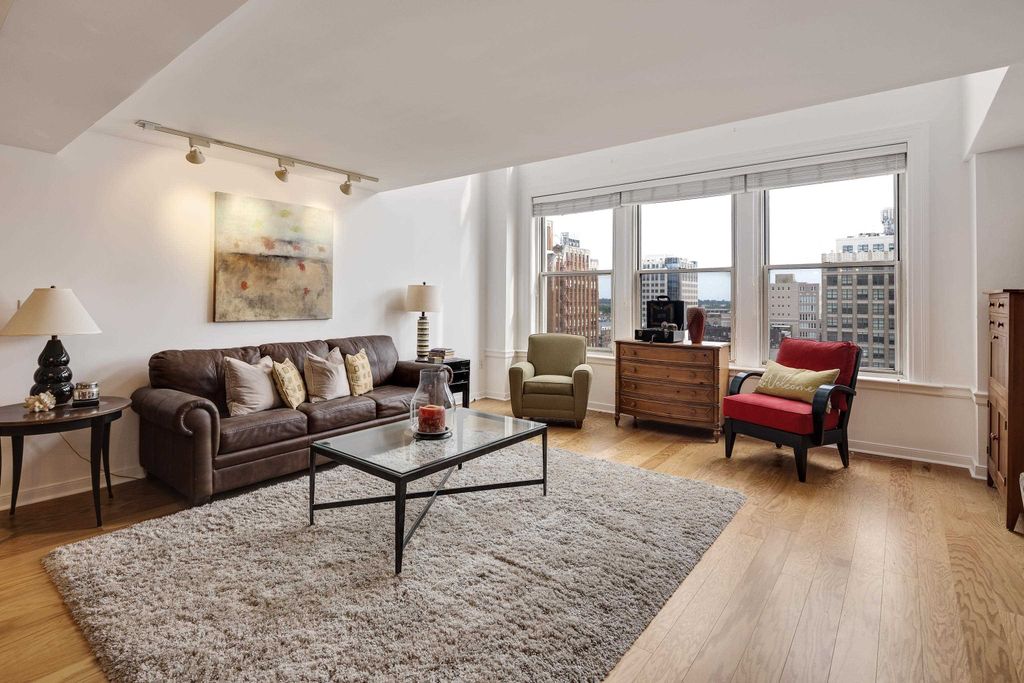 66 Monroe Ave Apt 1004, Memphis, TN 38103