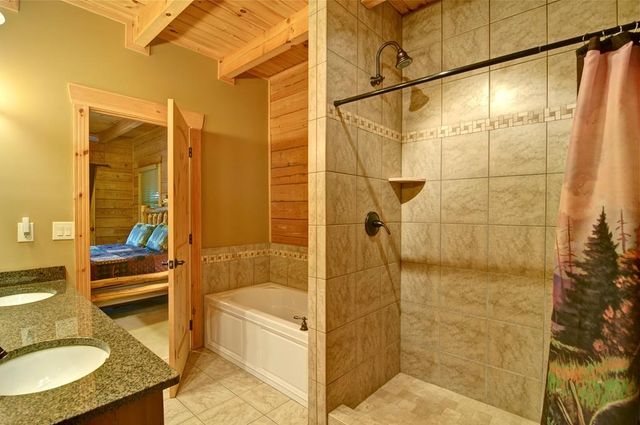 93 Bear Track Trail, Morganton, GA 30560