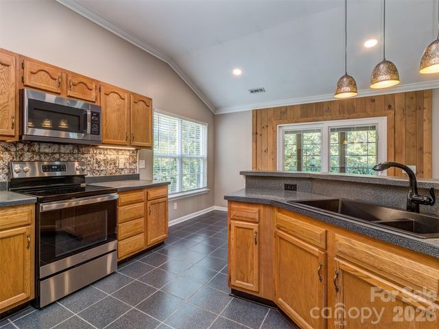 11320 Hunters Landing Drive, Charlotte, NC 28273