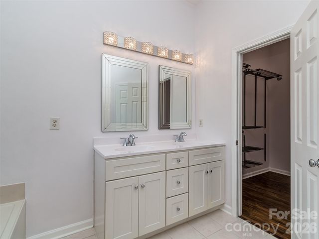 11320 Hunters Landing Drive, Charlotte, NC 28273