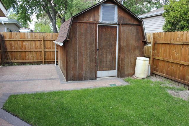 5639 N Manor Lane, Norwood Park Township, IL 60631